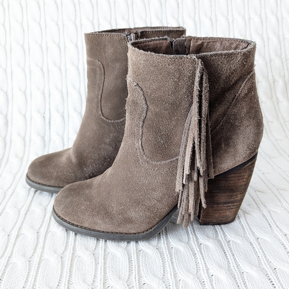 Sbicca Marimba Suede Leather Fringe Ankle Boots 8 Taupe Gray Brown Boot - Picture 3 of 15
